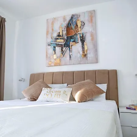 Grga-spacious 3-bedroom