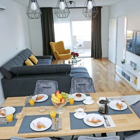 Grga-spacious 3-bedroom Zadar