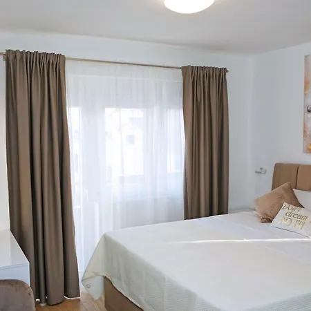 Grga-spacious 3-bedroom Zadar