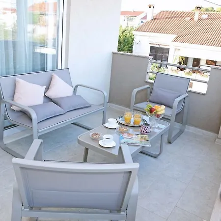 Grga-spacious 3-bedroom Zadar